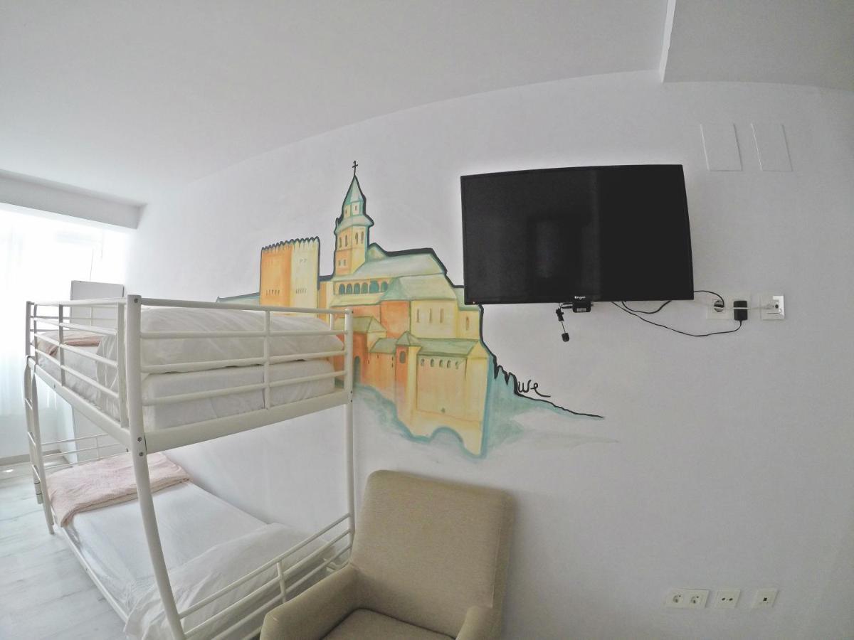Mesonhomes Suites Center - Stay & Work Granada Bagian luar foto