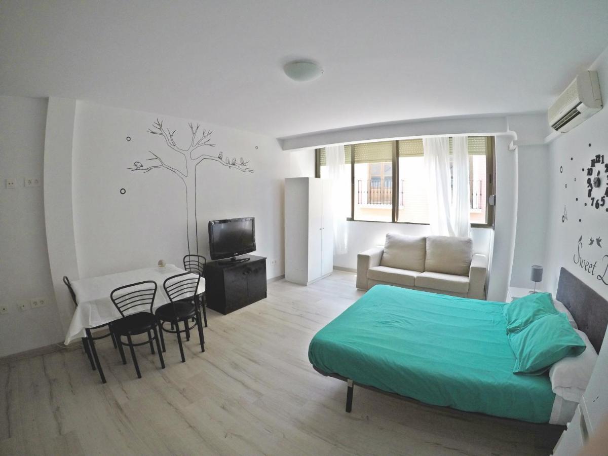 Mesonhomes Suites Center - Stay & Work Granada Bagian luar foto