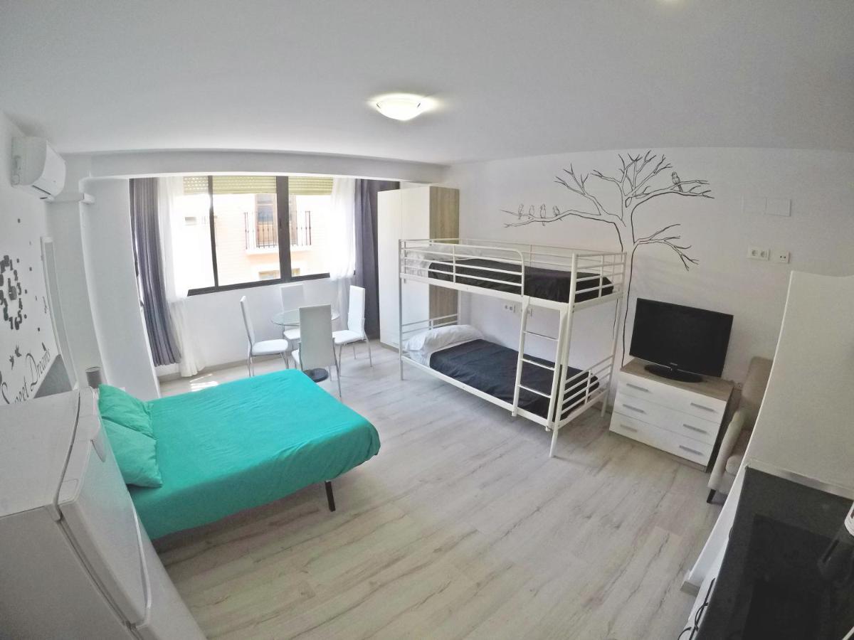 Mesonhomes Suites Center - Stay & Work Granada Bagian luar foto